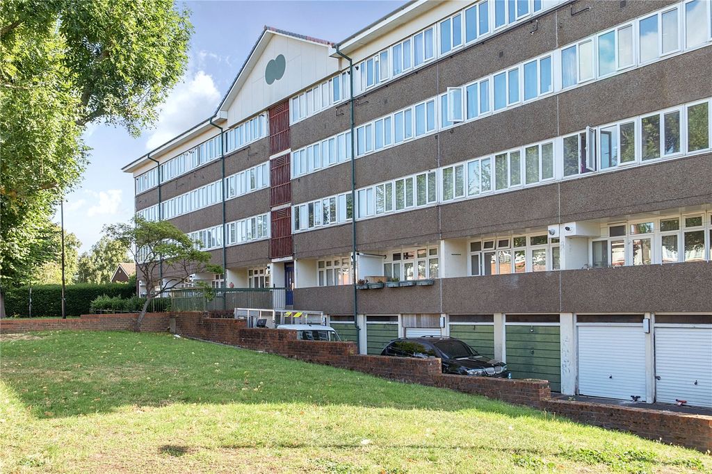 Property photo 2 of 19 Picture No. 02
