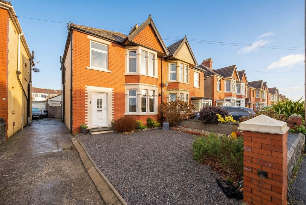 Property photo 1 of 21 3 Bed Semi-Detached House For Sale