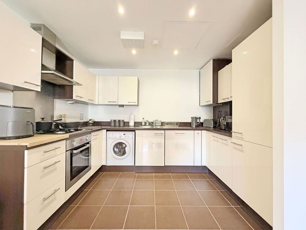 Property photo 3 of 20