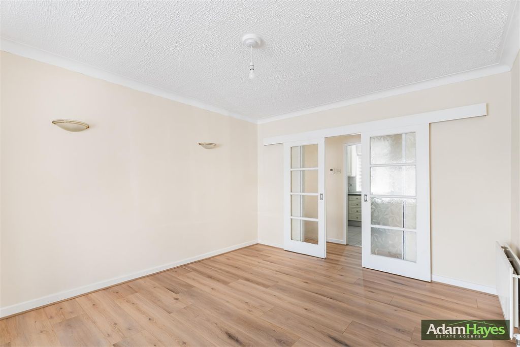 Property photo 2 of 17 3_93073_Watermarked.Jpg