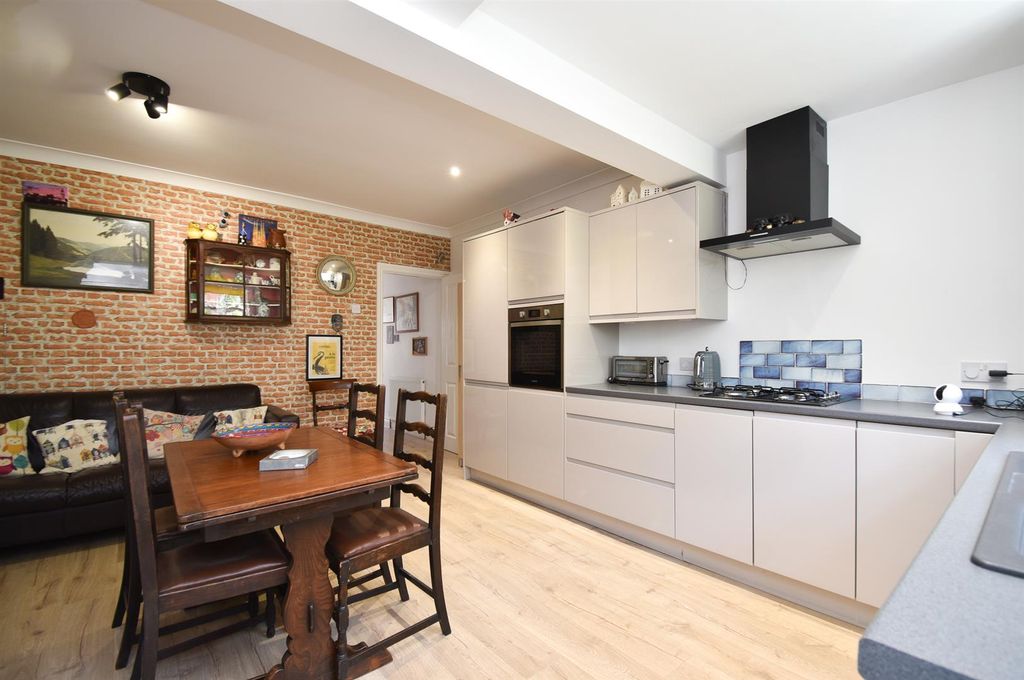 Property photo 2 of 23 Open Plan Living