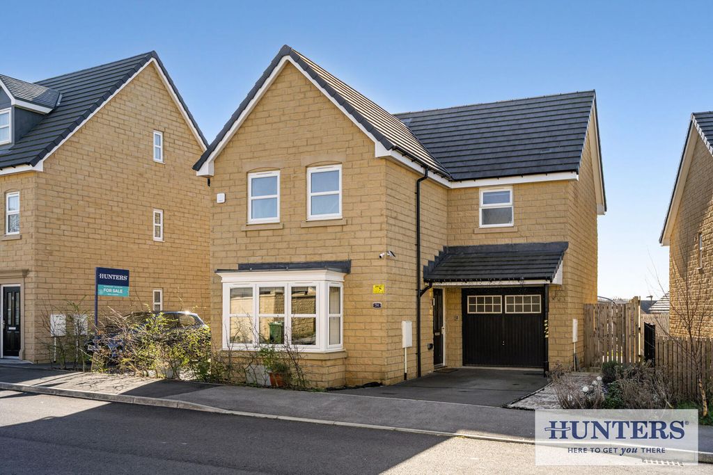 Property photo 1 of 22 Front (Exterior)