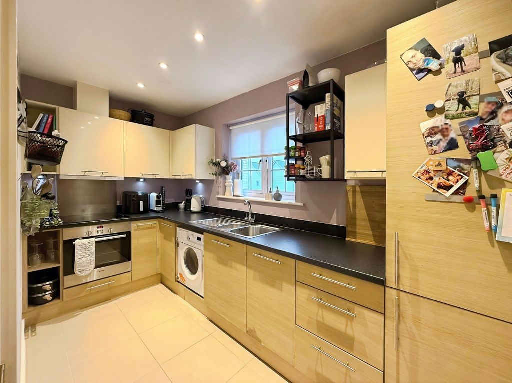 Property photo 3 of 17 7c605013-Img_2295