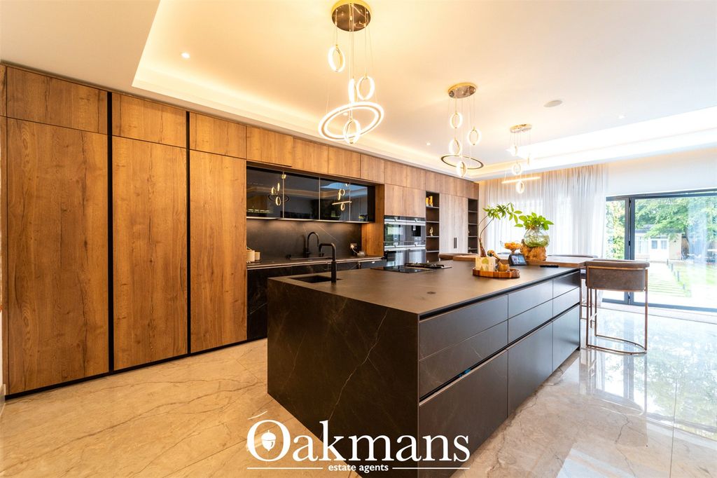 Property photo 2 of 65 Picture No. 87