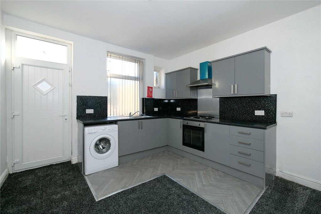 Property photo 3 of 15 Picture No. 04
