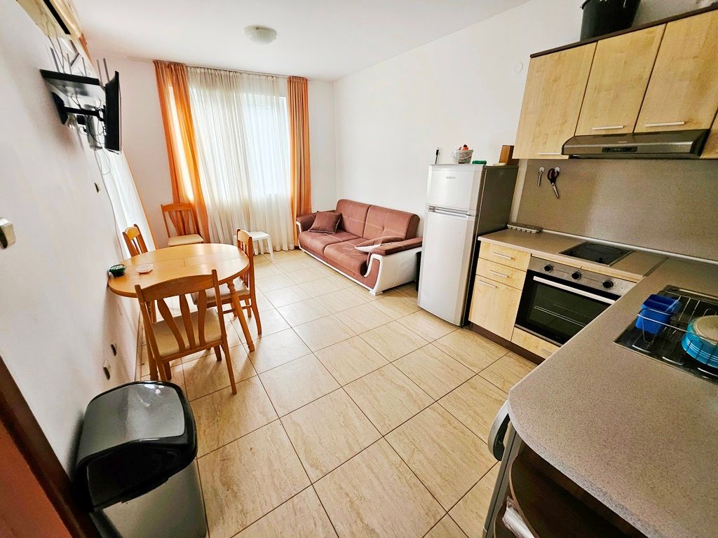Property photo 2 of 21