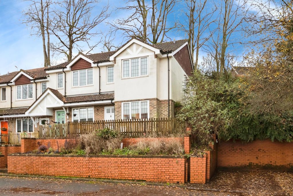 Property photo 1 of 16