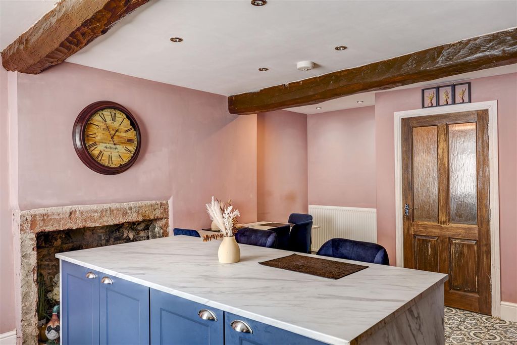 Property photo 3 of 28 Kitchen Diner
