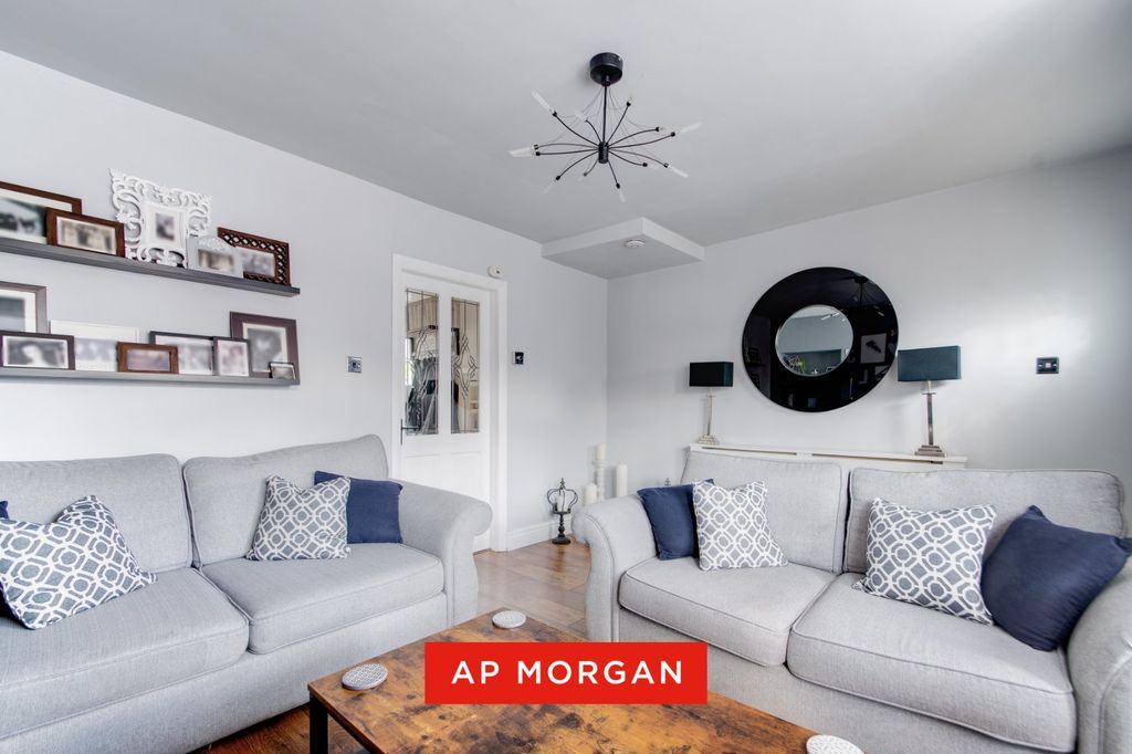 Property photo 3 of 15 Picture No. 07