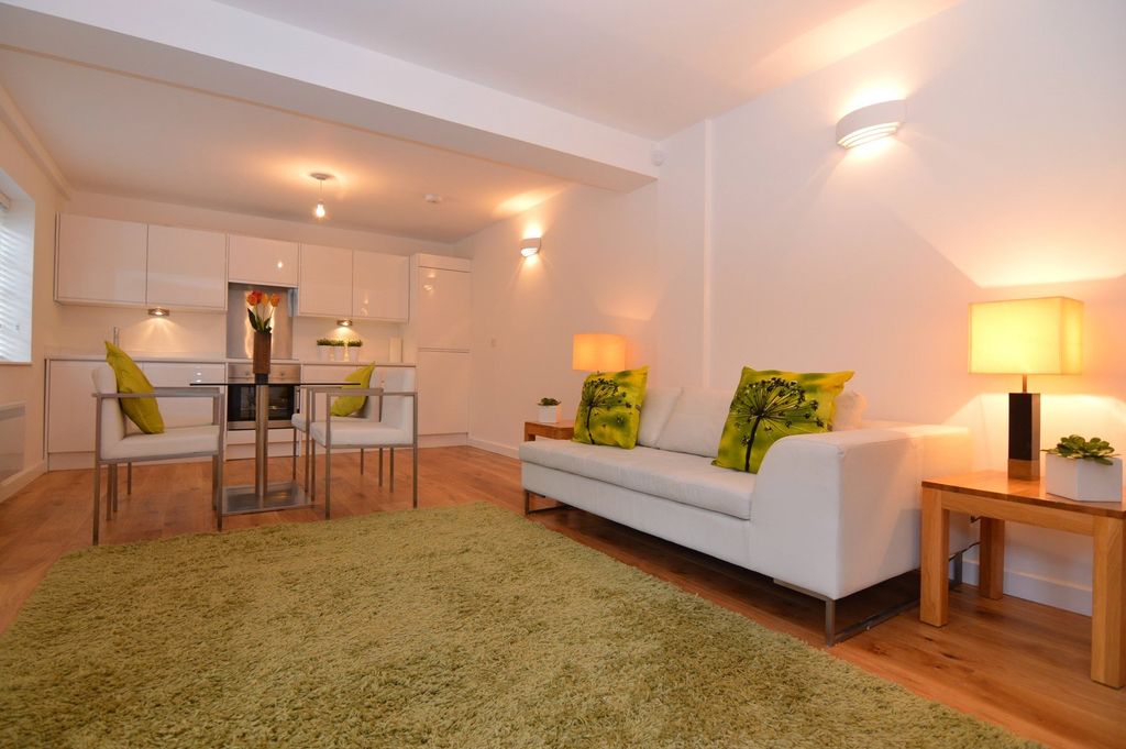 Property photo 2 of 14 Picture No. 05