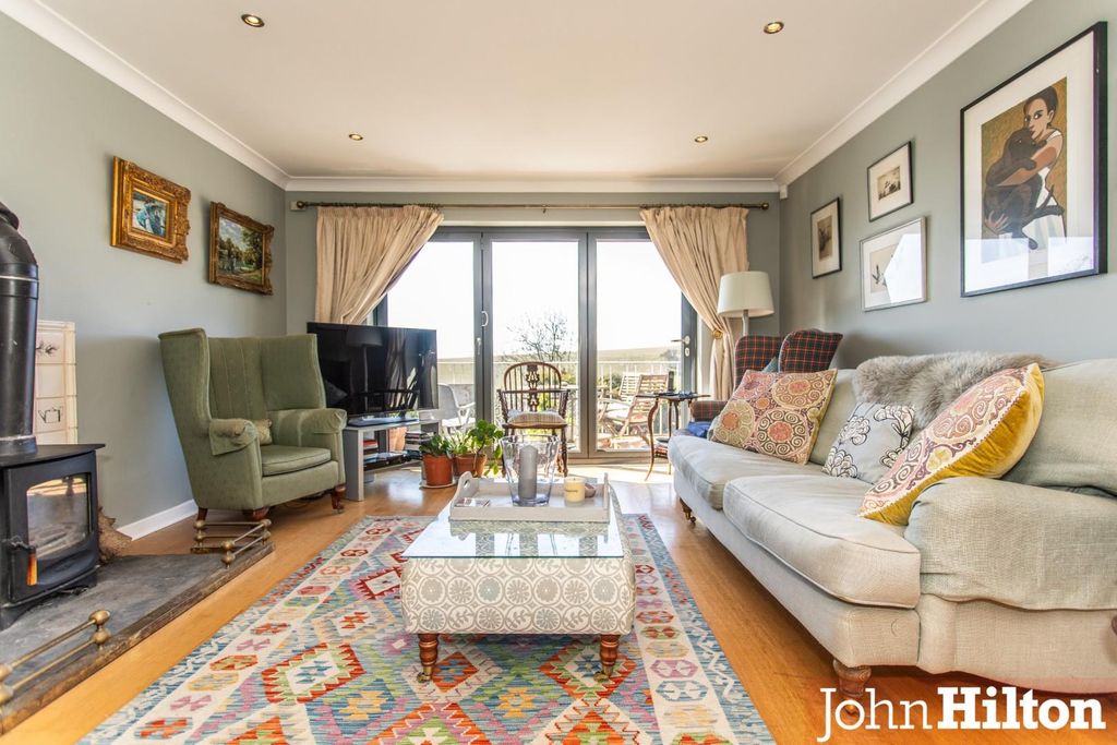 Property photo 3 of 24 Longhill Road-58.Jpg