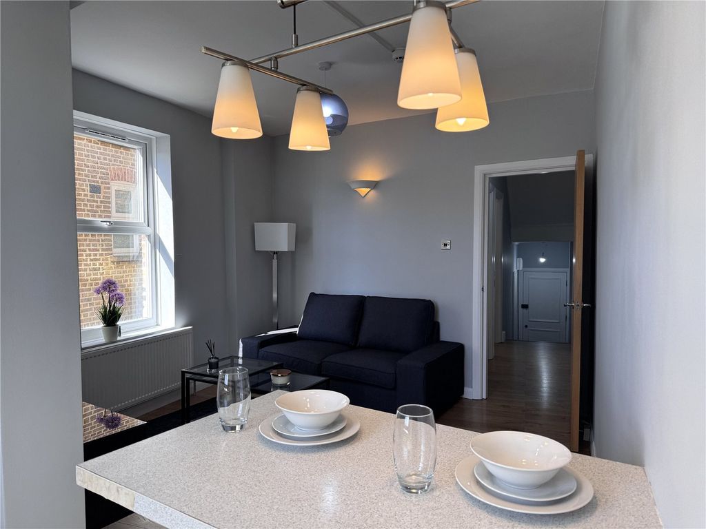 Property photo 1 of 9 Picture No. 08