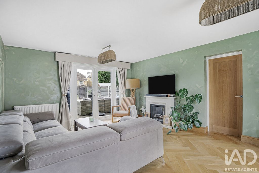 Property photo 3 of 30