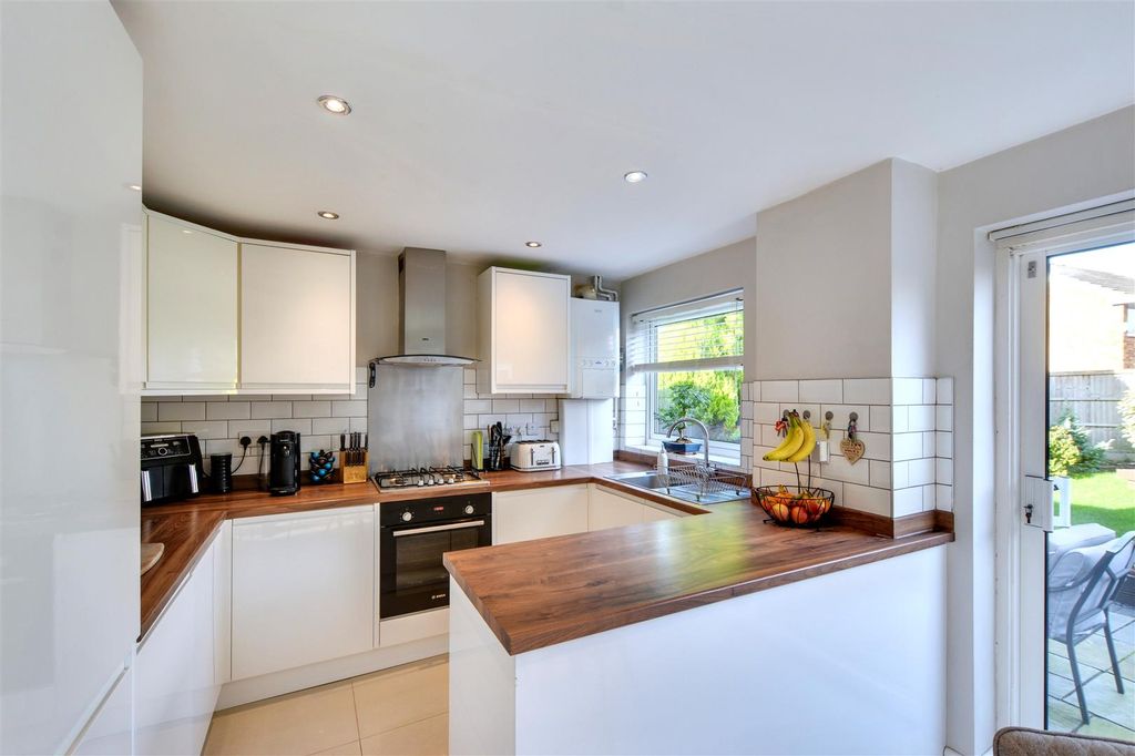 Property photo 2 of 16 Kitchen_2.Jpeg