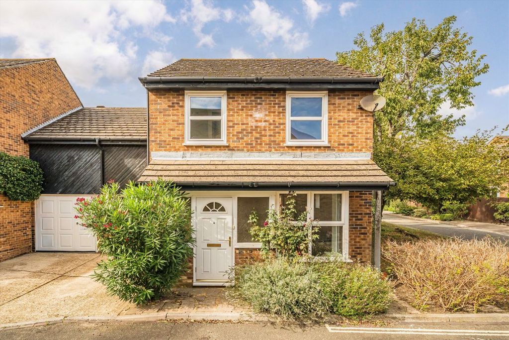 Property photo 1 of 8