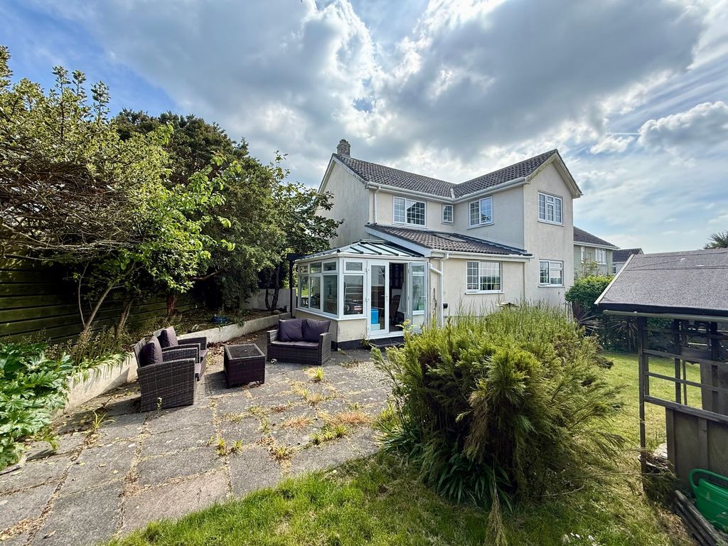 Property photo 2 of 16