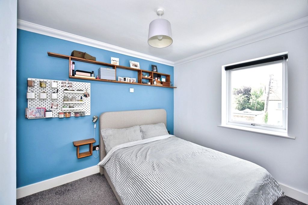 Property photo 3 of 12 Pbox-Img.Jpg