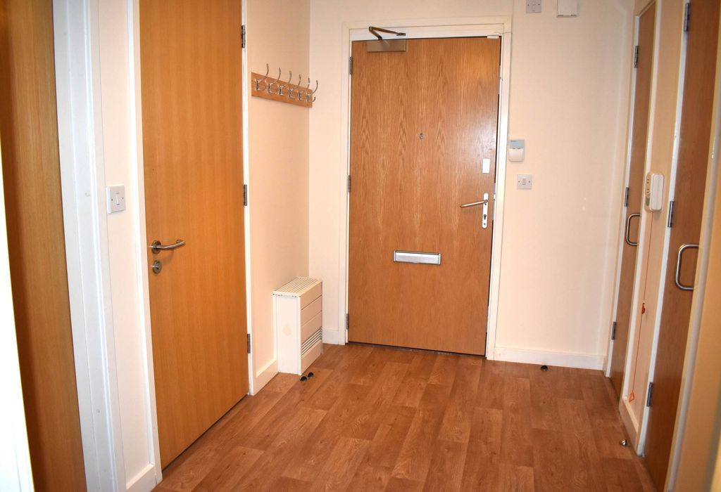Property photo 3 of 21