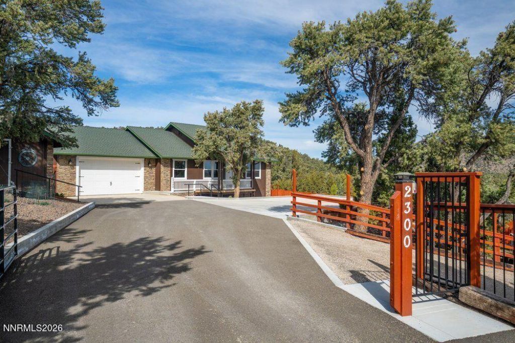 Property photo 1 of 30