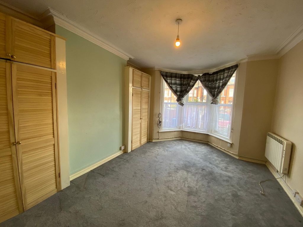 Property photo 2 of 4