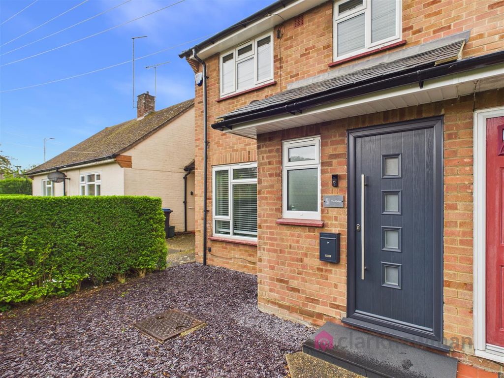 Property photo 1 of 14 Front