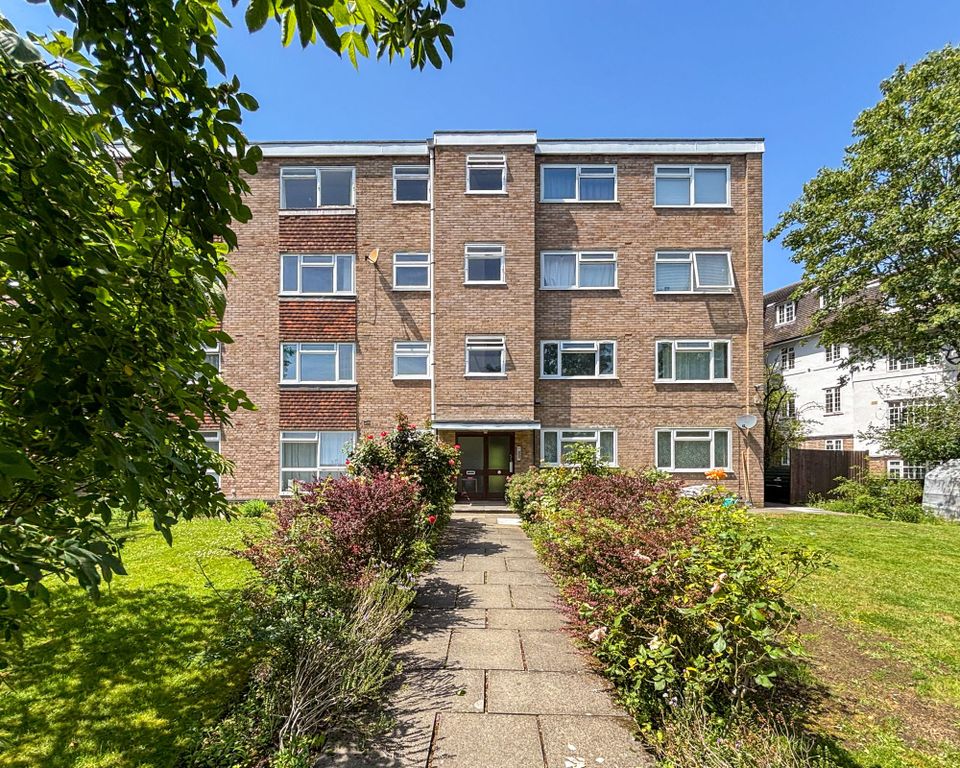 Property photo 2 of 11