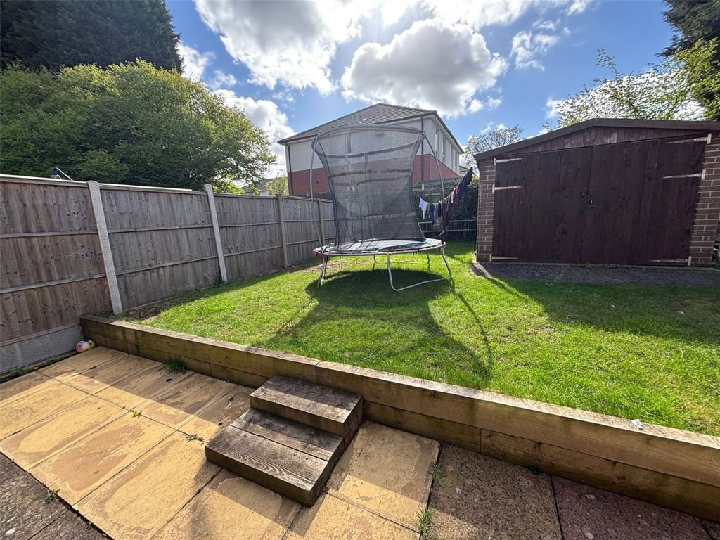 Property photo 2 of 10 Picture No. 11