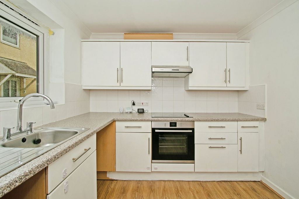 Property photo 3 of 19 Pbox-Img.Jpg