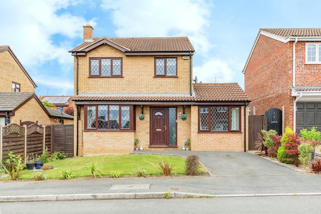 Property photo 1 of 17