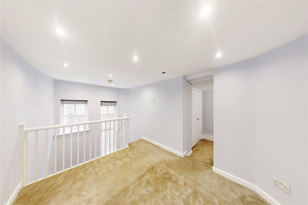 Property photo 3 of 10 Picture No. 09