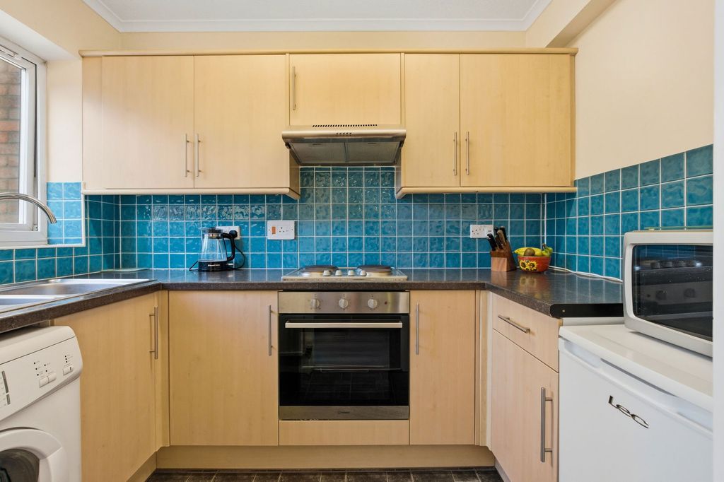 Property photo 2 of 13