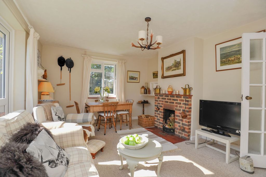 Property photo 2 of 7