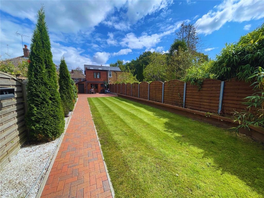 Property photo 2 of 23 Garden