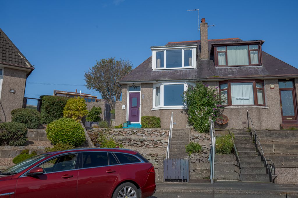 Property photo 1 of 14 Exterior (8)