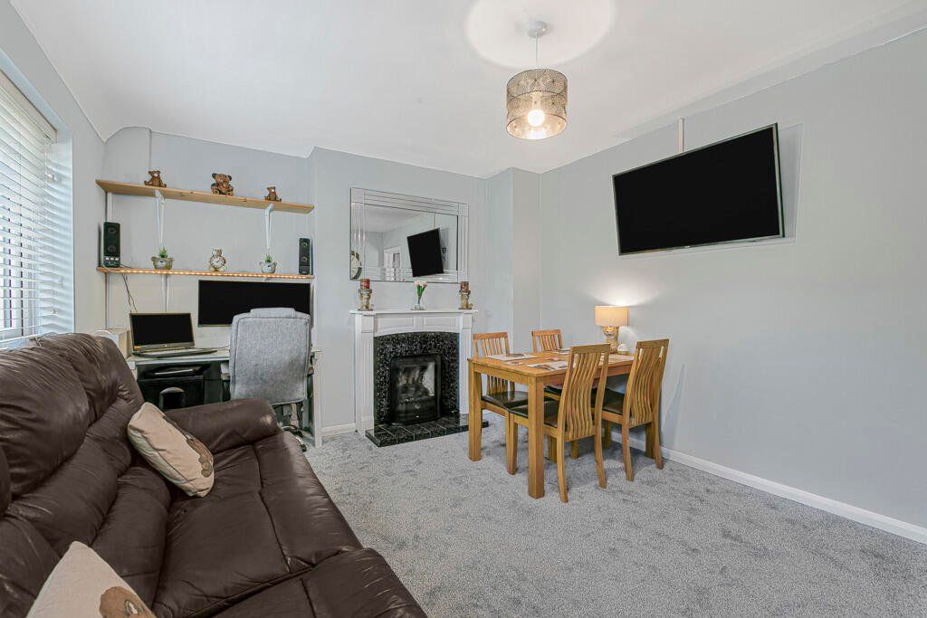 Property photo 2 of 12 Picture No. 02