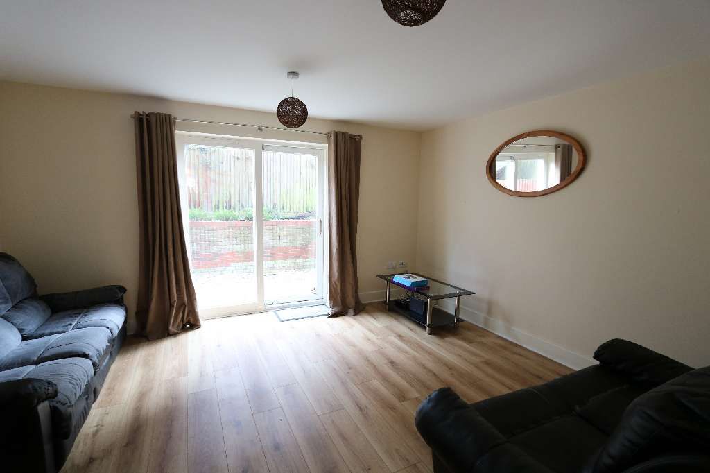 Property photo 3 of 12