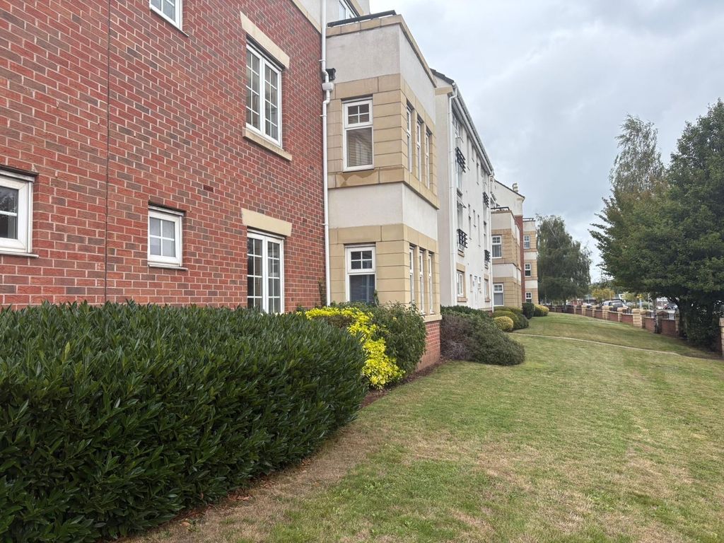 Property photo 2 of 11