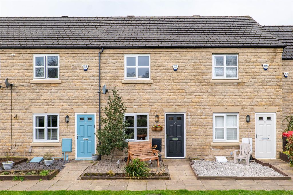 Property photo 1 of 24 Front External