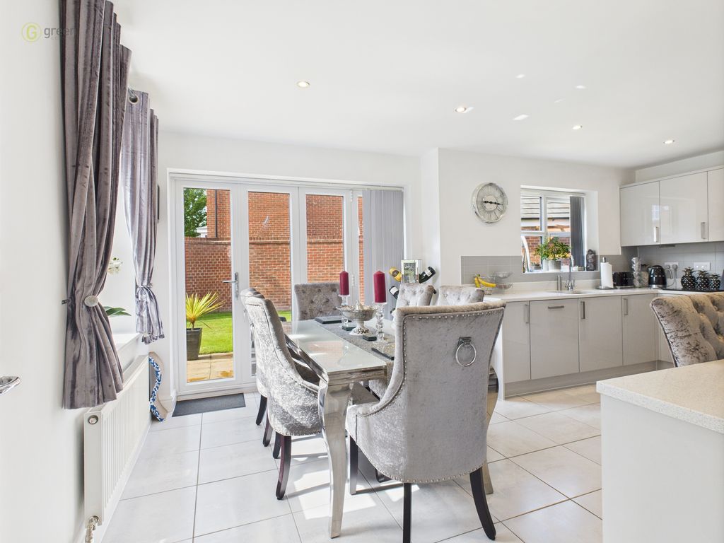 Property photo 2 of 40