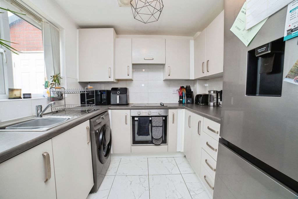 Property photo 2 of 15 Pbox-Img.Jpg