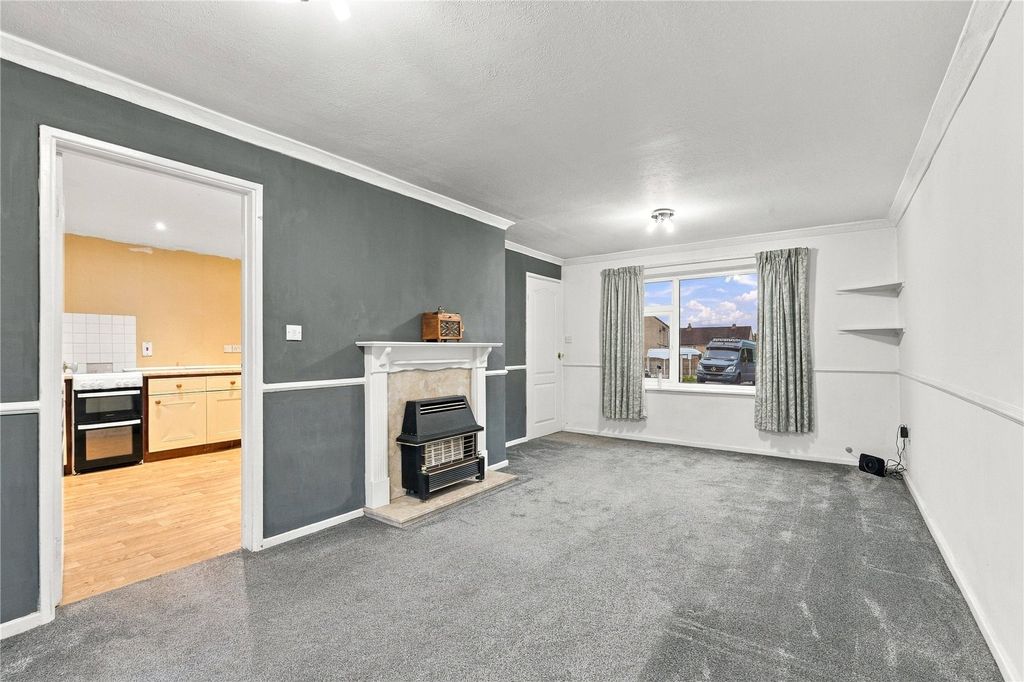Property photo 3 of 19 Living Dining Room