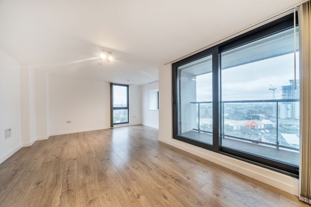 Property photo 3 of 14 1529623 (4)