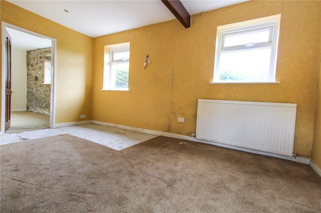 Property photo 3 of 29 Dining Room