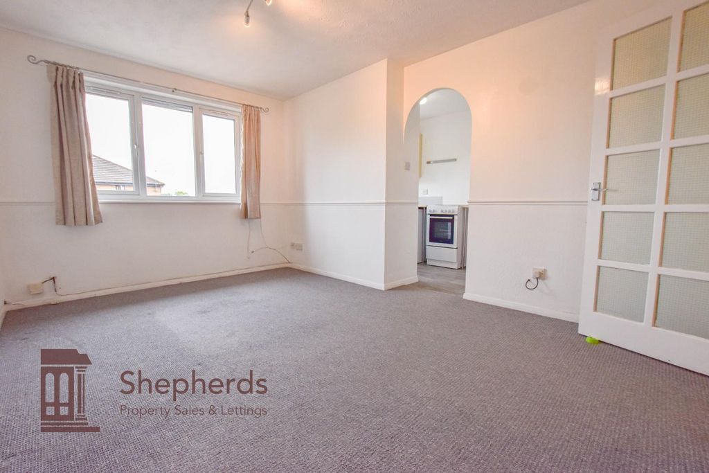 Property photo 3 of 12