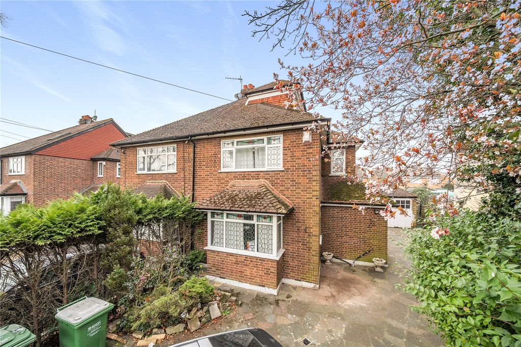 Property photo 1 of 14 External