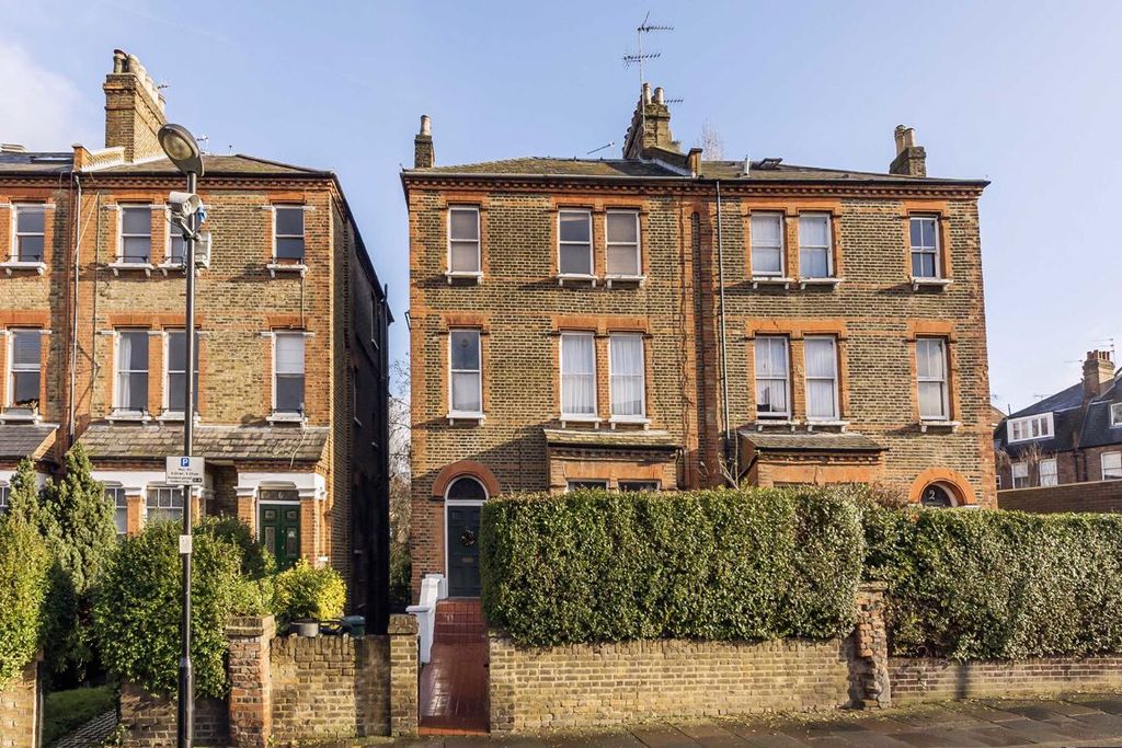 Property photo 1 of 7