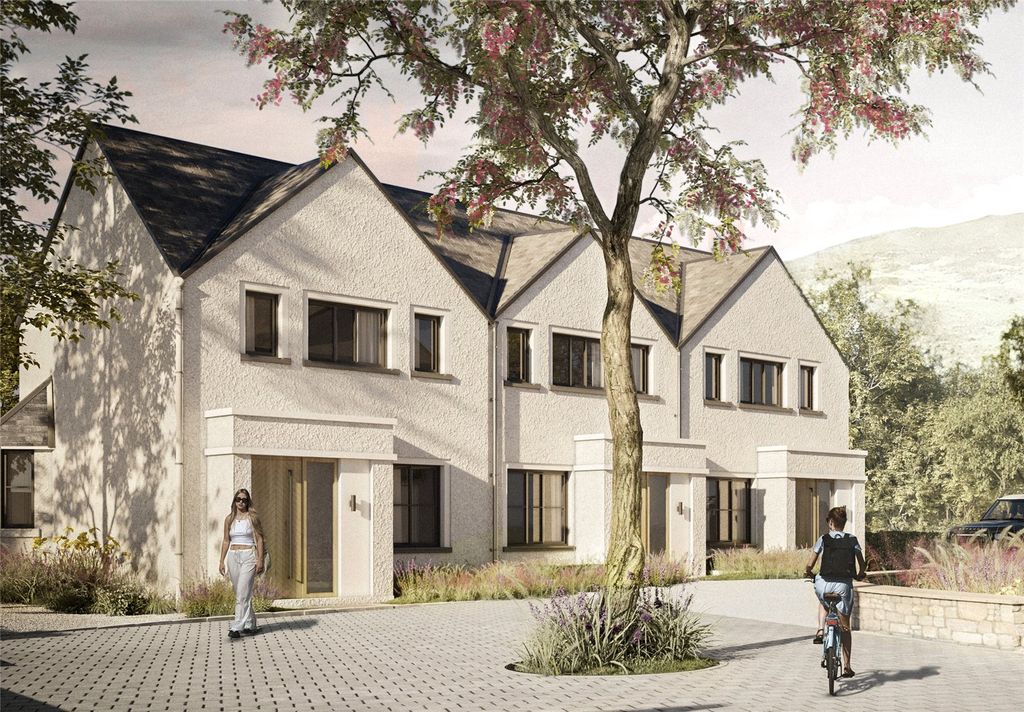 Property photo 2 of 10 Front