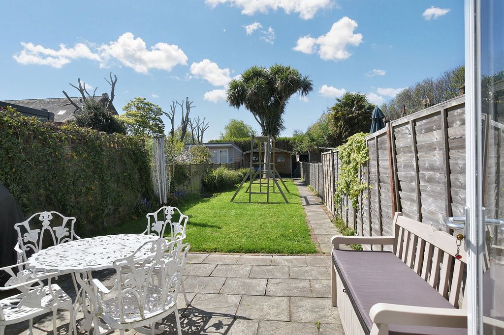 Property photo 2 of 16