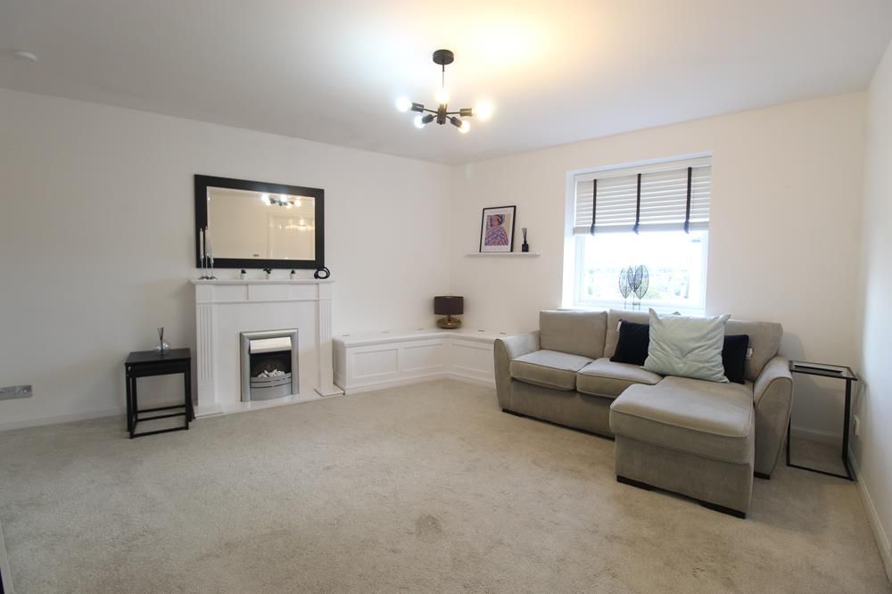 Property photo 1 of 12 Lounge 1