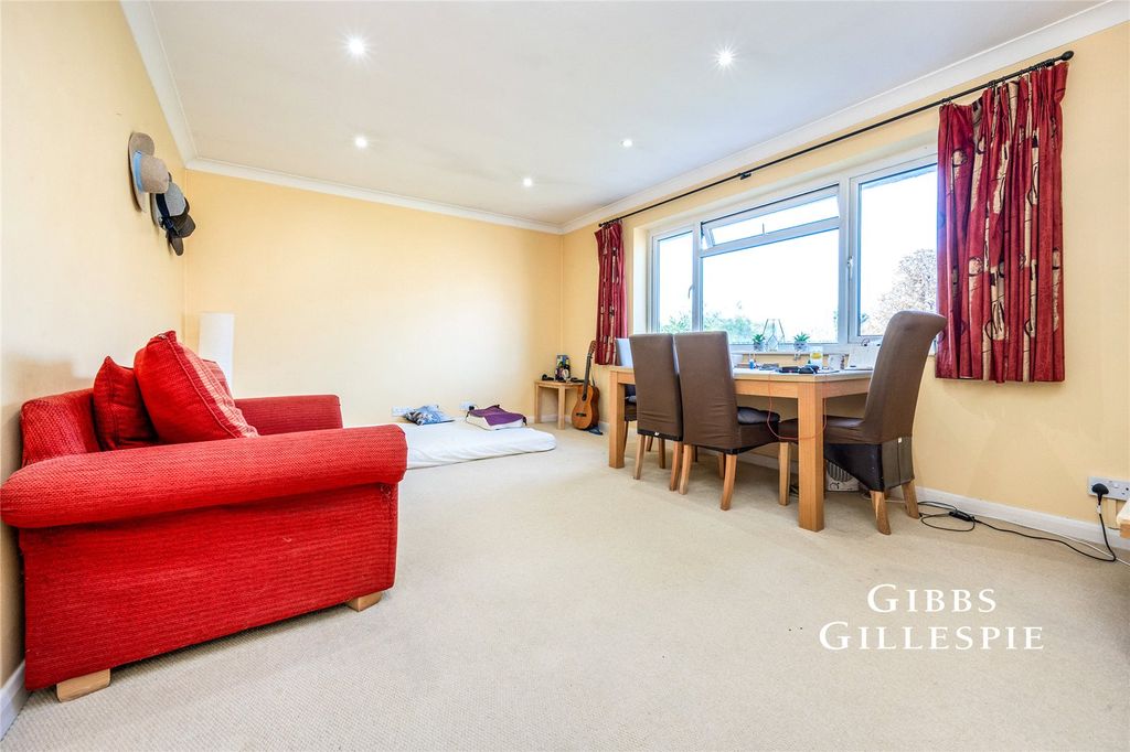 Property photo 1 of 10 Picture No. 13